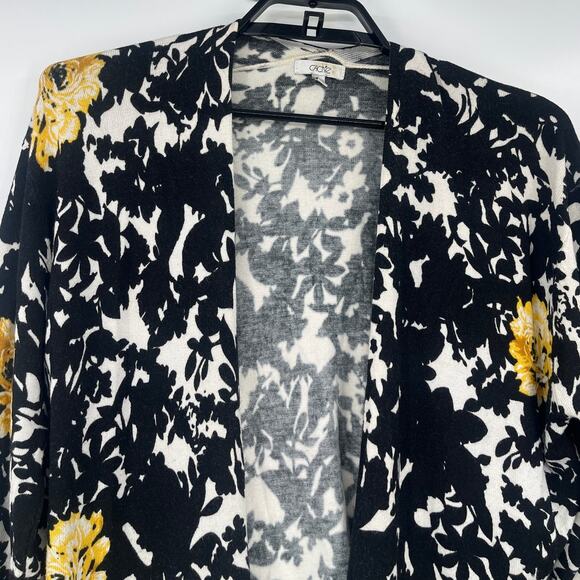 Cache Dark Floral Open Sweater Sz L Preppy Floral Old Money Asymmetrical Light - Picture 4 of 10